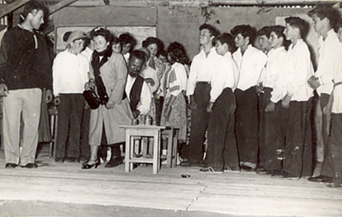 הצגת הפואמה הפדגוגית בכפר הס בשנות החמישים