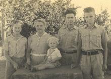 משפחת חסיד שנת 1945