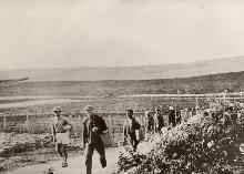 חריש  ראשון אנשי כפר הס